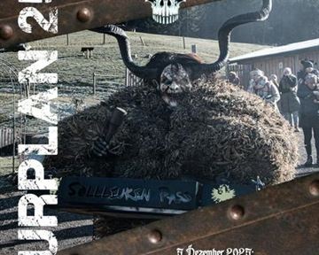 Tourplan 2024 für den Söllleuken Pass. Eine auffällige grafische Gestaltung mit rotem Feuer- oder Lichteffekt auf schwarzem Hintergrund.