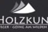 Ein modernes Logo von "HOLZKUNST". Es zeigt stilisierte Bergformen auf einem dunklen Hintergrund.