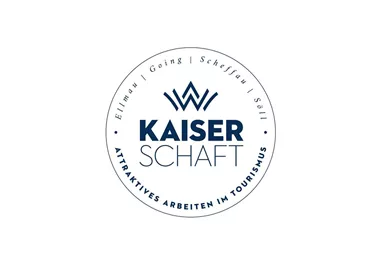 Ein Logo von Kaiser Schaft, das alternatives Arbeiten im Tourismus bewirbt. Die Schrift ist modern und klar gestaltet.