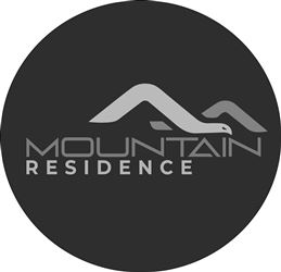 Ein modernes Logo für „Mountain Residence“ mit stilisierten Bergelementen. Das Design ist schlicht und elegant in Schwarz und Grau.