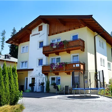 Welcome to our country house Schweiger. We are pleased to welcome you as our guests!