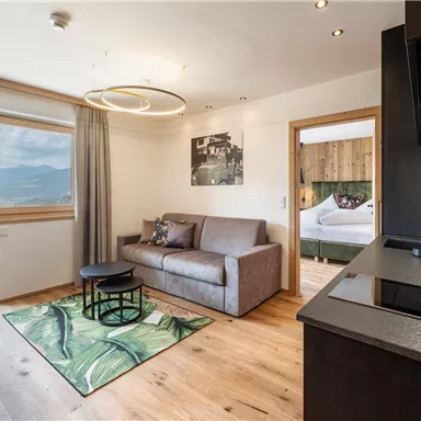 The Salven Suite combines residential comfort with a view: stylish interior, large windows, and plenty of space for cozy vacation moments.