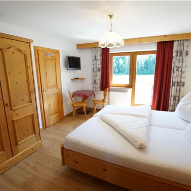 Zimmer 3 des Ellmauer Tor Appartements.