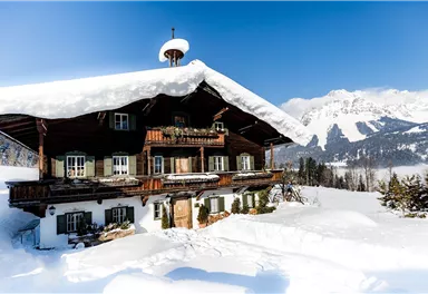 Ellmau_Bergdoktor-Praxis_Aussenansicht_Wilder Kaiser