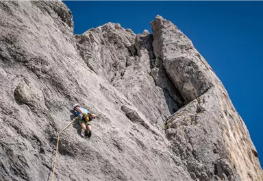 Ellmau_Leuchsturm_Whisky & Cigarettes_Wilder Kaiser