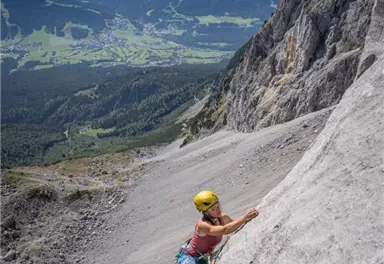 Ellmau_Leuchsturm_Whisky & Cigarettes_Wilder Kaiser