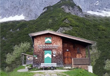 Going_Ackerlhütte_Sommer2020_Daniela_Pfeiler (1)_bearb.jpg