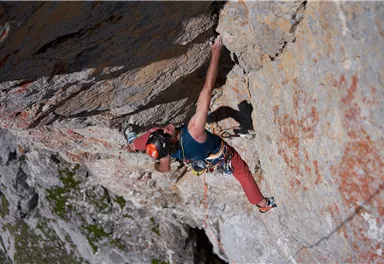 Going_Klettern_Maukspitze-Suedpfeiler_Sportler_2021_ClimbersParadise_MichaelMeisl (3)_1920px.jpg