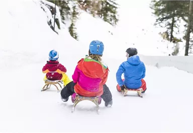 Going_Rodeln_Familie_Wilder Kaiser