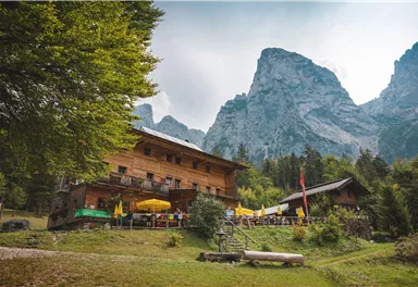 HansBergerhaus_Sommer2023_Foto_MathäusGartner (3)_72dpi.jpg