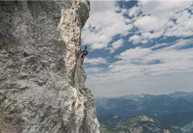 Klettersteig Kufstein_Wilder Kaiser_Foto Roland Schonner (22).jpg