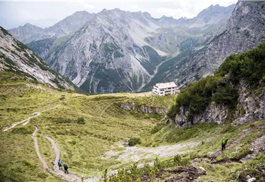 Lechtaler Alpen-Zams, Steinseehütte, von Hanauerhütte bis Württemberger Haus, Adlerweg, Etappe 20_Tirol Werbung_Gigler Dominik_Zams (1).jpg
