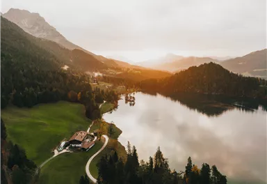 Scheffau_Hintersteiner See_Herbst_Luftaufnahme_Blick nach Osten