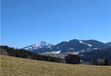 Scheffau_Ötting_Kaisern_Ausblick nach Ellmau_Winter_Frühling