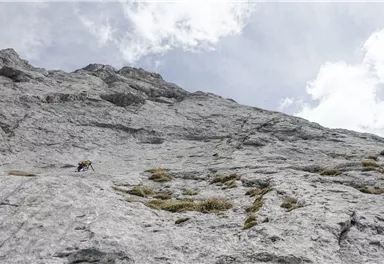 Wilder_Kaiser_Sportler_Klettern_Hazo_Sommer2020_Simon Schöpf_reduziert.jpg