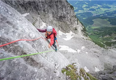 Scheffau_Sonneck_Sonnenpfeiler_Wilder Kaiser