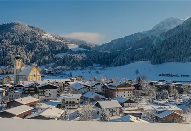 Söll_Ortsansicht_Winter_Wilder Kaiser