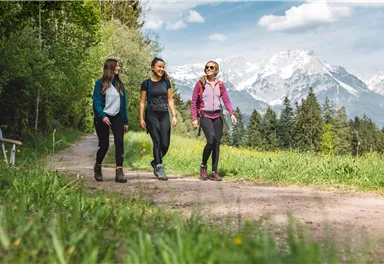 Wandern_Sunnseitweg Söll_Frühling_April24_Foto_Mathäus Gartner (18).jpg