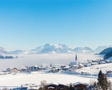 Ellmau_Ortsansicht Ellmau_Winter_Wilder Kaiser