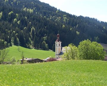Going_Pramawiese & Kirche_Wilder Kaiser