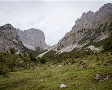 Kaisergebirge bei Ellmau-Going, Klammlsteig zur Gruttenhuette, Adlerweg Etappe 02_Tirol Werbung_Schwarz Jens_Ellmau.jpg