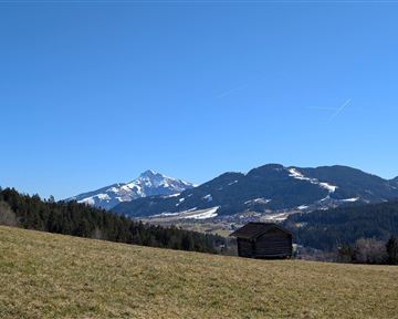 Scheffau_Ötting_Kaisern_Ausblick nach Ellmau_Winter_Frühling